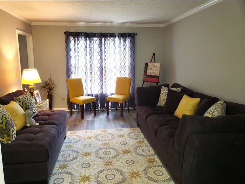 Building Photo - 4360 Elegance Dr