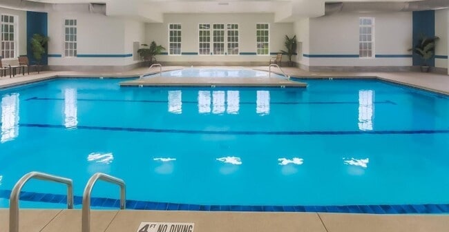 Building Photo - 5014 Pufa St