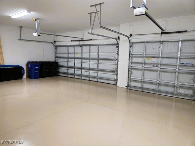 Building Photo - 17665 Kinzie Ln