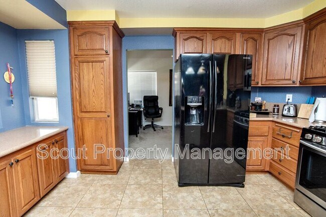 Building Photo - 24535 Leafwood Dr