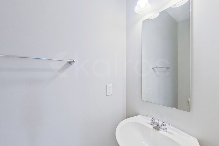 Building Photo - 10412 Pintail Ln