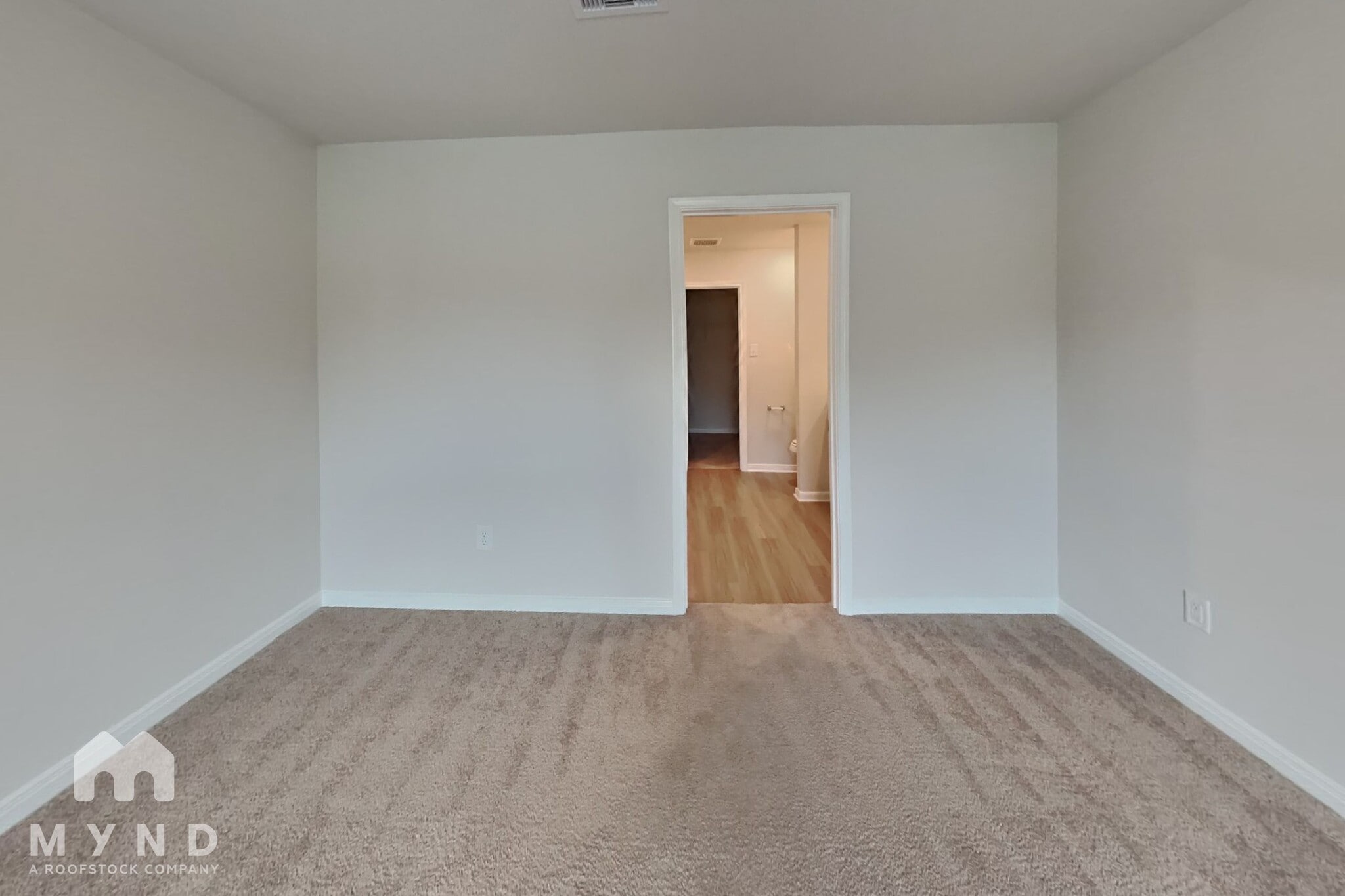 Building Photo - 10397 Sweetwater Creek Dr