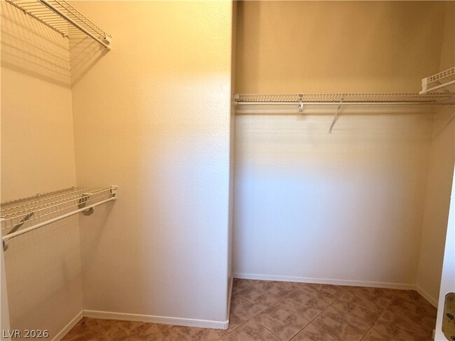 Building Photo - 2523 Romanza Rd