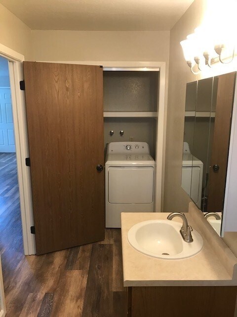 Building Photo - 3732 Imperial Way