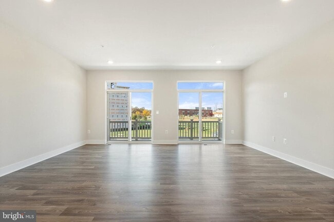 Building Photo - 23142 Horseshoe Trl Sq