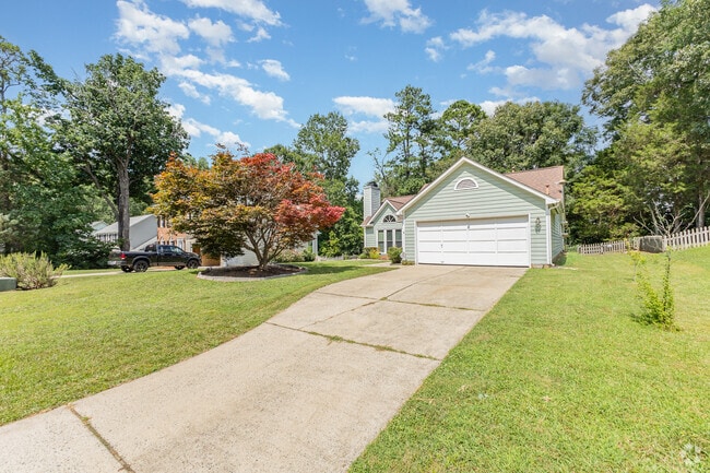 Building Photo - 8712 Canter Post Dr