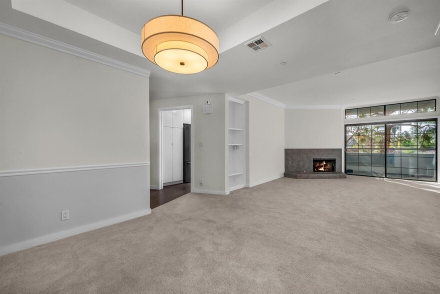 Building Photo - 200 N Swall Dr