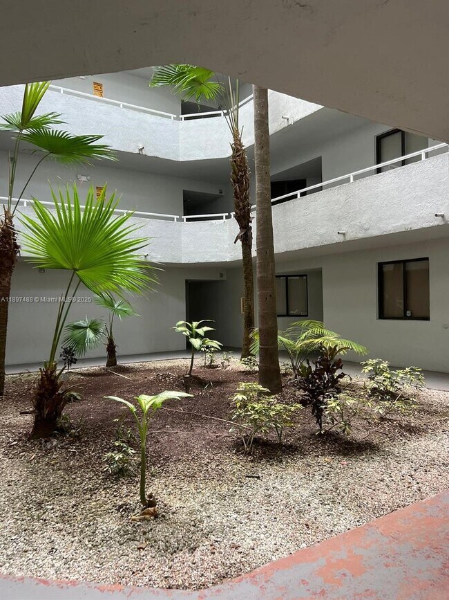 Building Photo - 8365 SW 152nd Ave