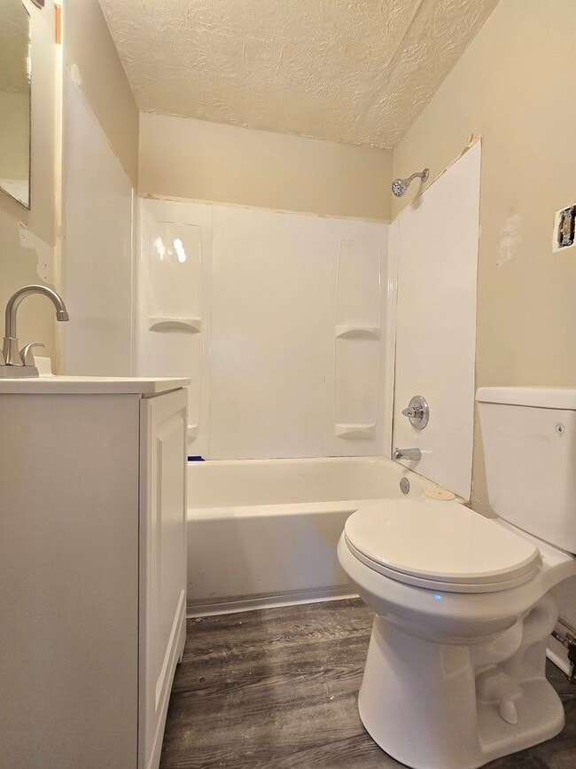 Building Photo - ? Renovated 4-Bedroom Home with Modern Upg...