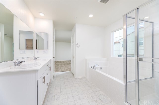 Building Photo - 9768 Solonia St