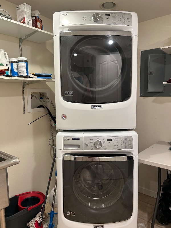 Building Photo - 435 Hubbard Gulch Rd