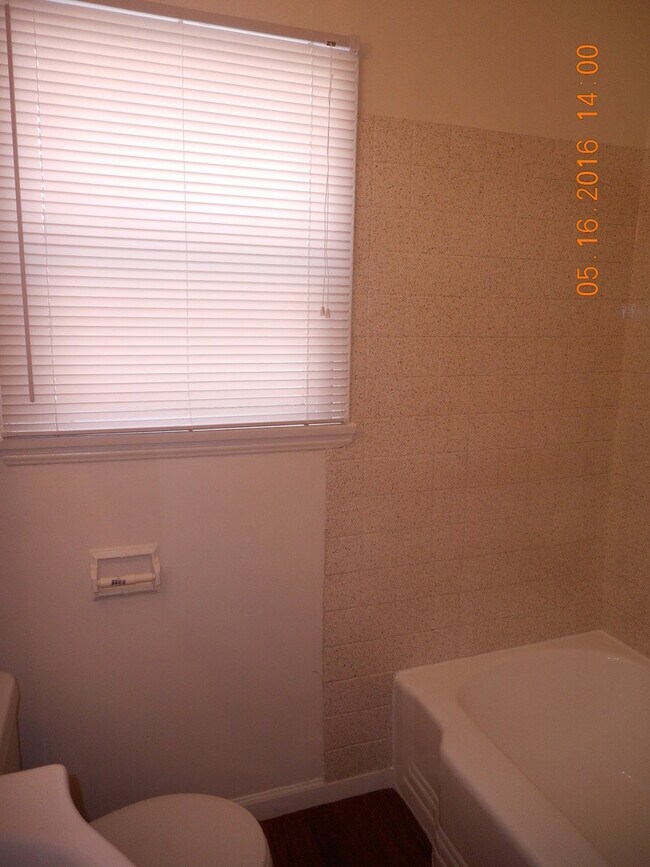 Building Photo - 1111WA