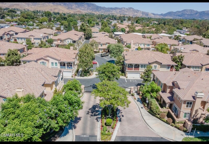 Building Photo - 2916 Esperanza Way