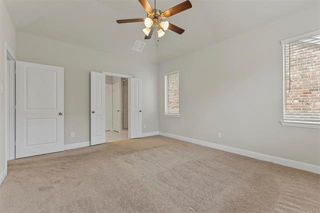 Building Photo - 2221 Apex Dr