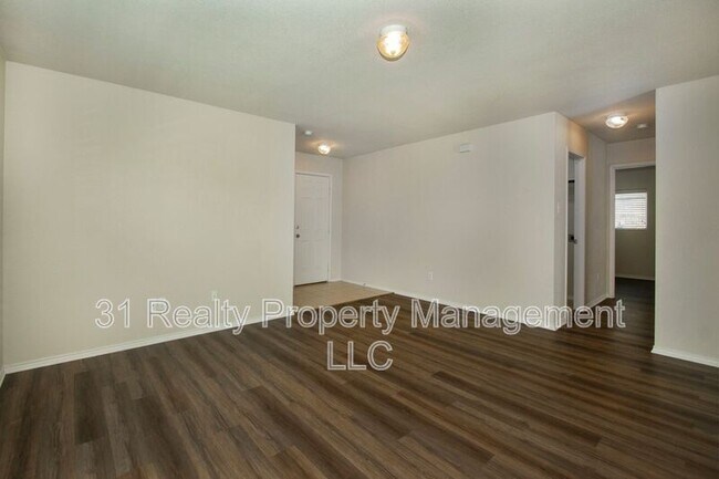 Building Photo - 1407 Swan Ridge Dr