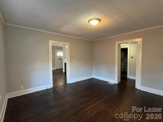 Building Photo - 70 Crowell Dr NW