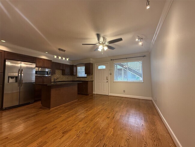 Building Photo - 1447 Heights Blvd