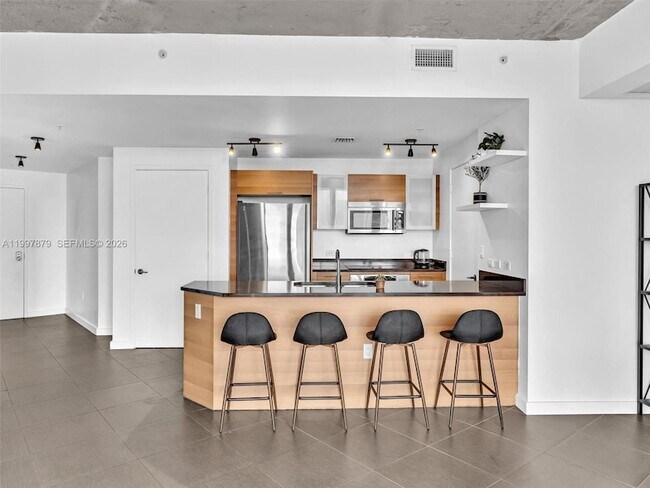 Building Photo - 3301 NE 1st Ave