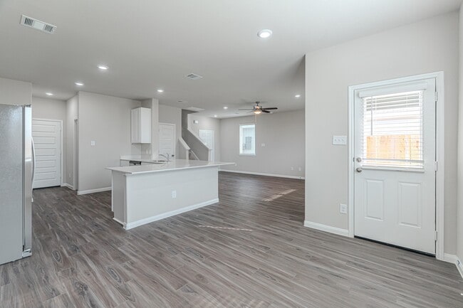 Building Photo - 9219 Grace Rdg Dr