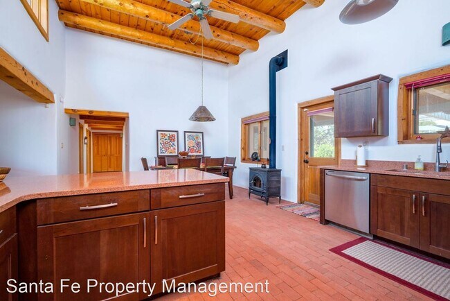 Building Photo - 4 br, 2 bath House - 5 Casa Del Oro Loop