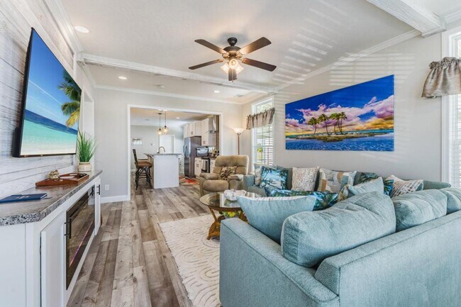 Building Photo - 12581 Coconut Dr