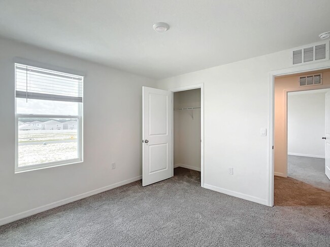 Building Photo - NEW HOME: 5/3: OCALA CROSSINGS SOUTH