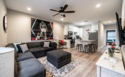 Building Photo - 1518 Avenue W