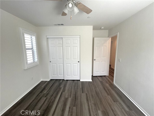 Building Photo - 253 S Vermont Ave