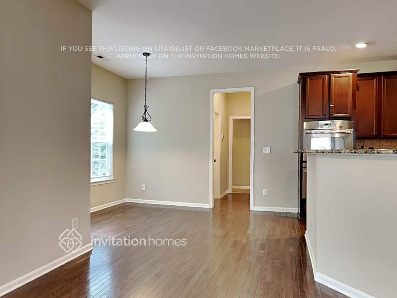 Building Photo - 10716 Drake Hill Dr