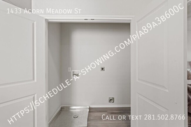 Building Photo - 1433 Acorn Mdw St