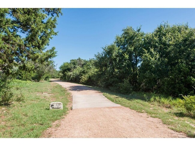 Building Photo - 120 Brisa Bend Way