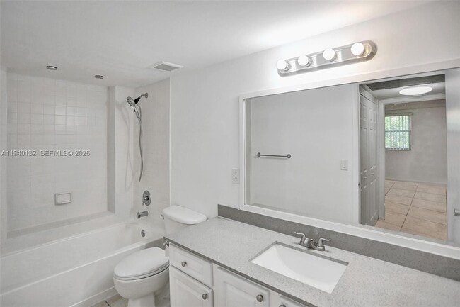 Building Photo - 8343 Lake Dr