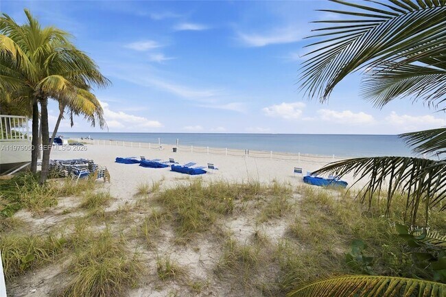 Building Photo - 4020 Galt Ocean Dr