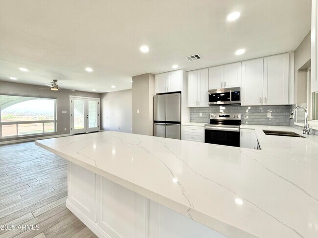 Building Photo - 1701 E Camino del Santo
