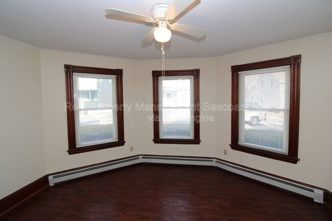 Building Photo - 30 Lafayette St