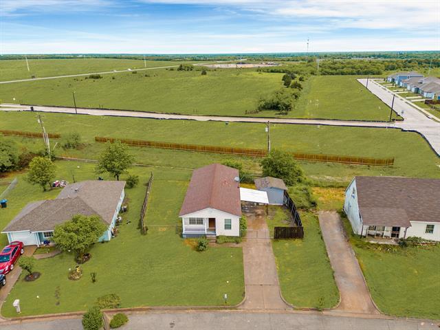 Building Photo - 1702 Manor Garden Mnr