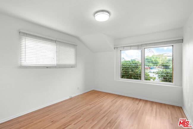 Building Photo - 11619 Francis Pl