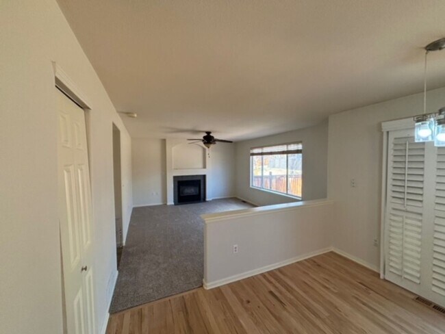 Building Photo - Beautifully Updated 3bd/2.5ba Home in Littleton