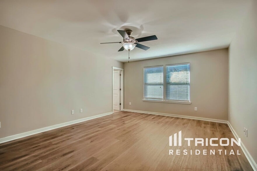 Building Photo - 12614 Ballyliffin Dr