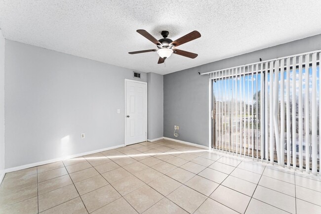 Building Photo - 2410 24th Way