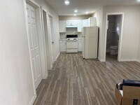 Building Photo - 2434 Lidstone St