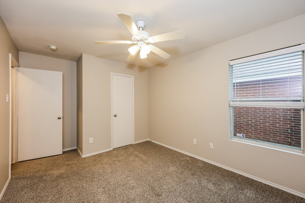 Building Photo - 1304 Castle Ridge Rd