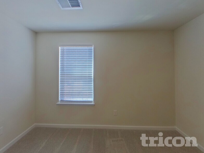 Building Photo - 1108 Bandon Dr