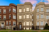 Building Photo - 5439 S Indiana Ave