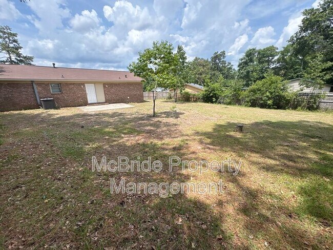 Building Photo - 2941 Rollingwood Dr