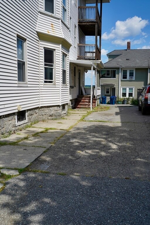 Building Photo - 133-135-135 Woodland St