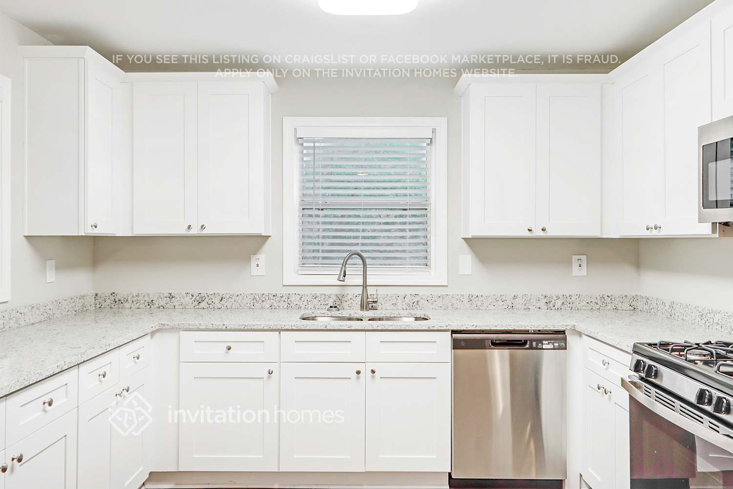 Building Photo - 3677 Glen Mora Dr