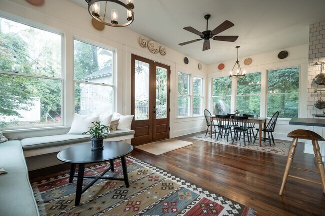 Building Photo - 290 Milledge Cir