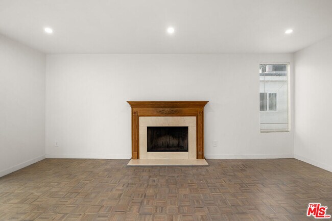 Building Photo - 4213 Whitsett Ave