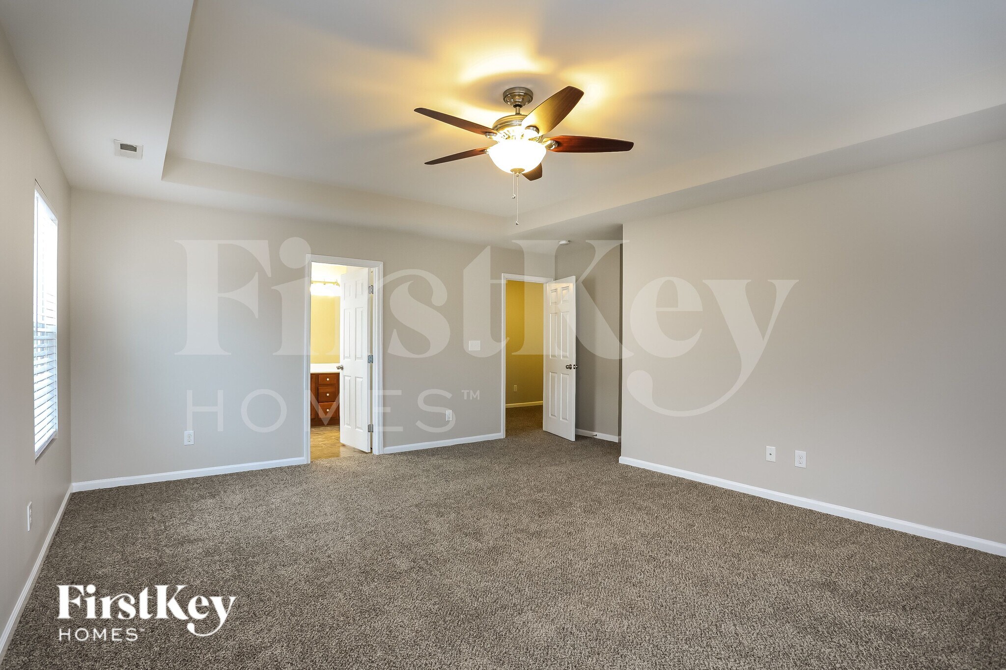 Building Photo - 5921 Sandpiper Farm Ln